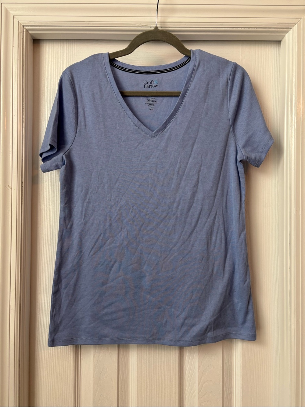 croft & barrow Women's V-Neck Tee in Periwinkle Blue